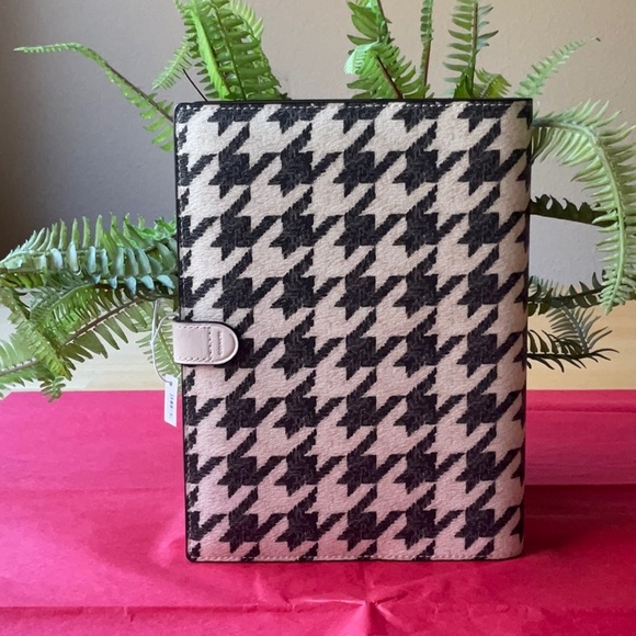 ๐ COACH NOTEBOOK WITH HOUNDSTOOTH PRINT ๐ NWT ๐ - Picture 7 of 15